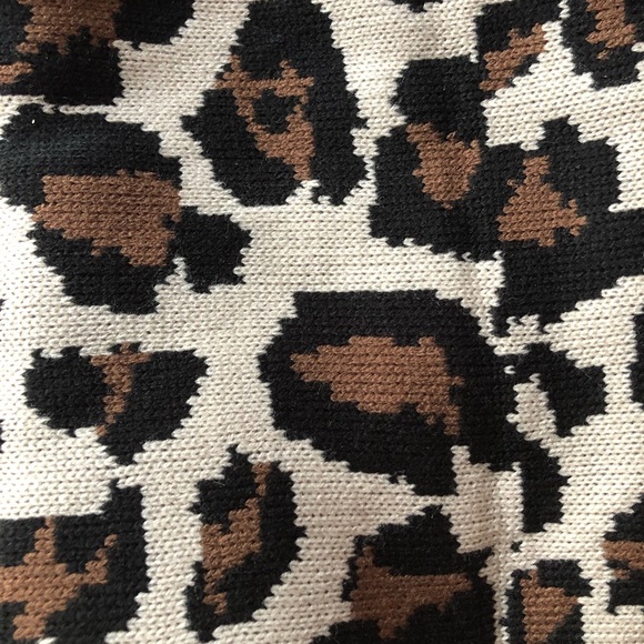 Aqua Cheetah Scarf - Picture 5 of 7